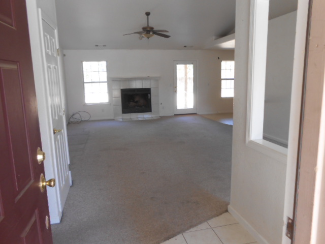 106 W Mulberry AvePorterville, CA, 93257Tulare County
