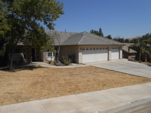 106 W Mulberry AvePorterville, CA, 93257Tulare County