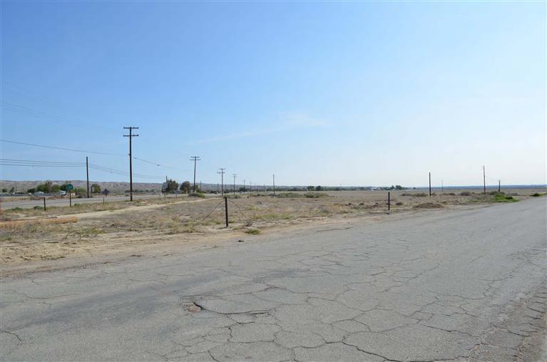 Hwy 119, Taft, United States 93268
