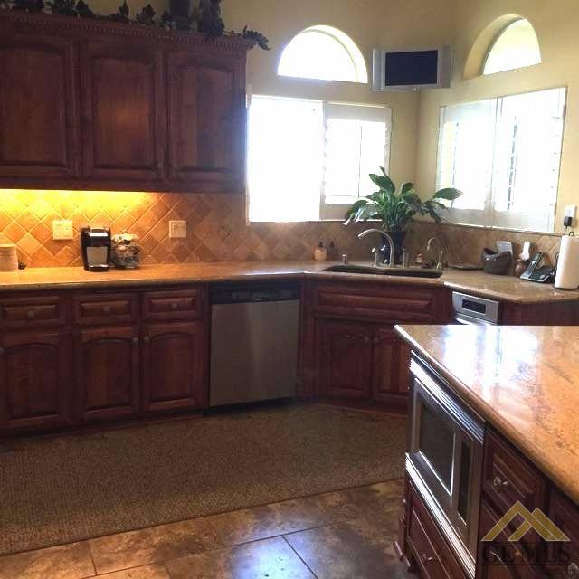 821 Valley View Street, Taft, CA 93268