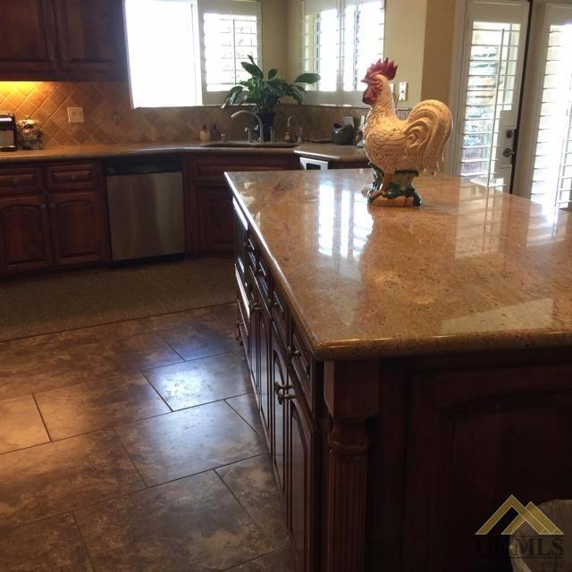 821 Valley View Street, Taft, CA 93268