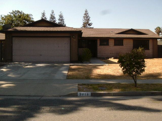2013 East Alpine AveTulare, CA, 93274Tulare County