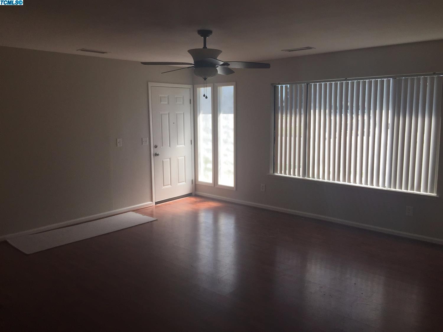 2916 West Russell Avenue, Visalia, CA 93277