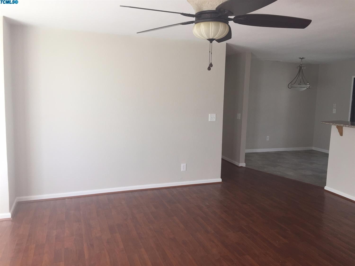 2916 West Russell Avenue, Visalia, CA 93277