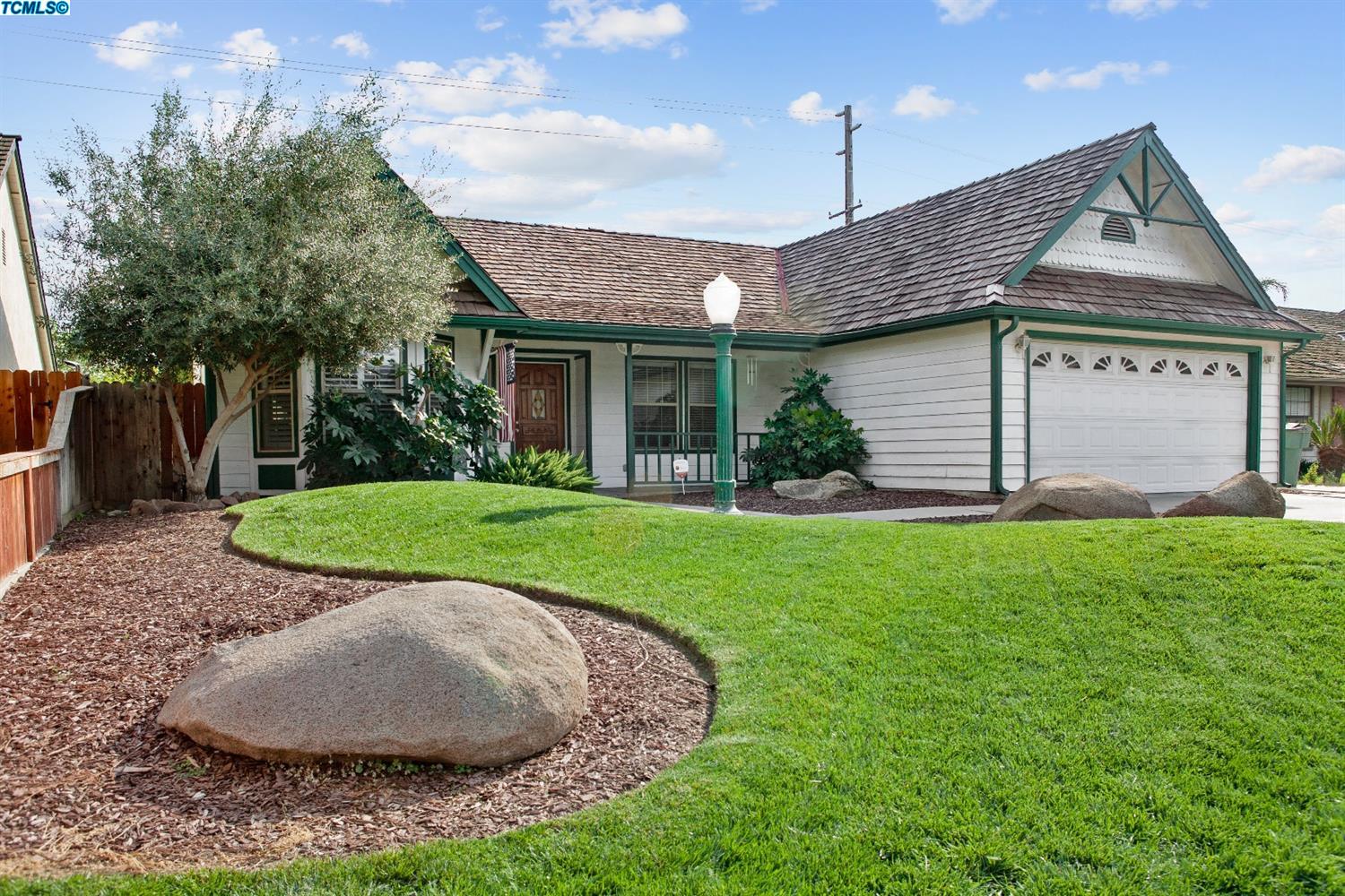 4317 West Mission Court, Visalia, CA 93277