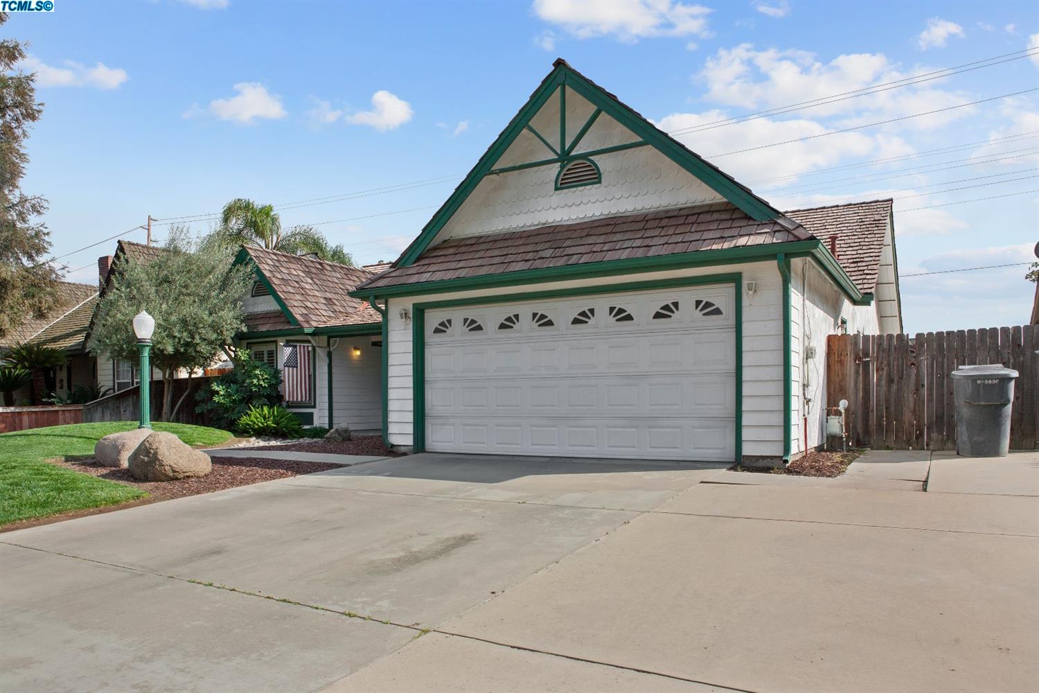 4317 West Mission Court, Visalia, CA 93277