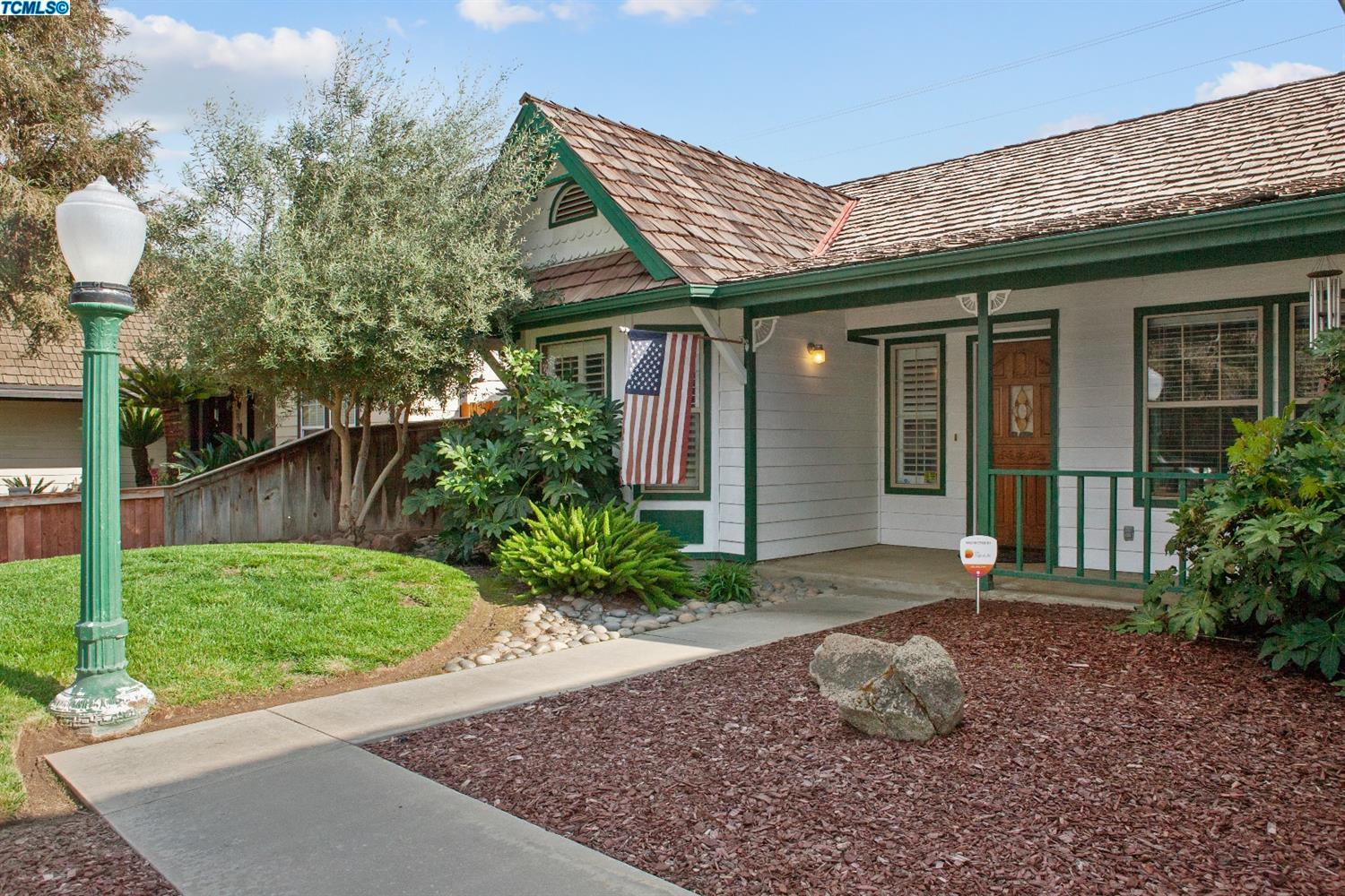 4317 West Mission Court, Visalia, CA 93277