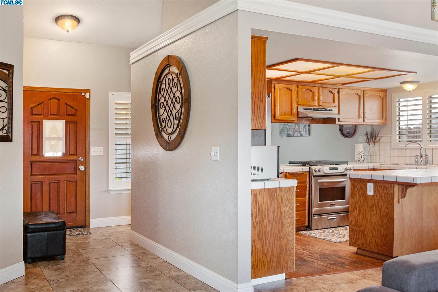 4317 West Mission Court, Visalia, CA 93277