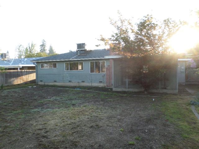 1221 S. Divisadero StreetVisalia, CA, 93277Tulare County