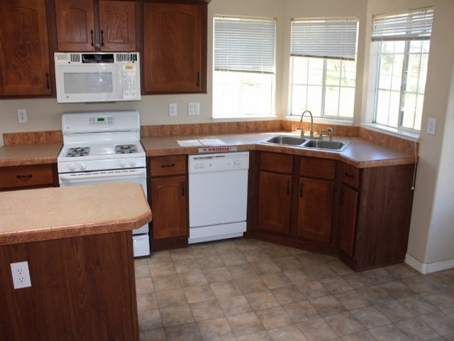 10317 Ray LnWeldon, CA, 93283Kern County