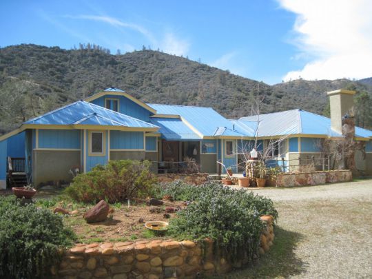 2107 Evans Rd, Wofford Heights, CA 93285