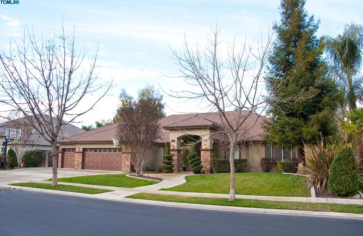 4744 West Harold Ave, Visalia, CA 93291