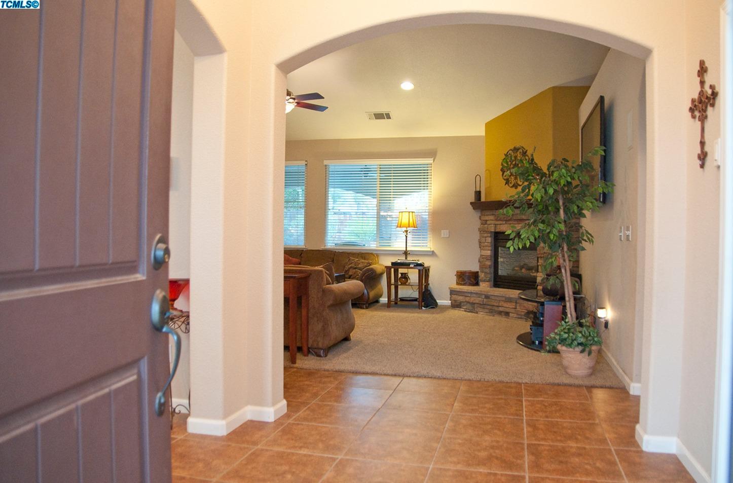 4744 West Harold Ave, Visalia, CA 93291