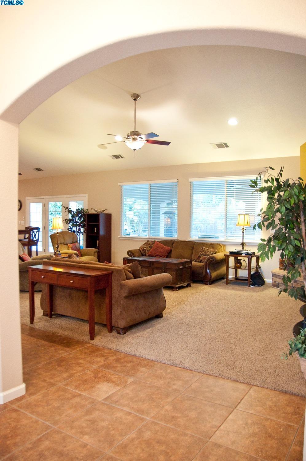 4744 West Harold Ave, Visalia, CA 93291