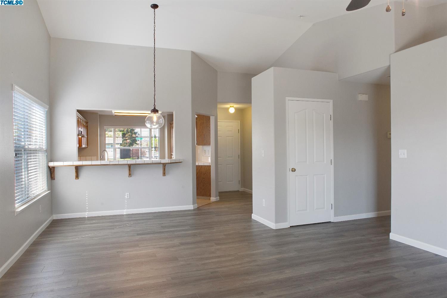 3427 East Sanders Court, Visalia, CA 93292