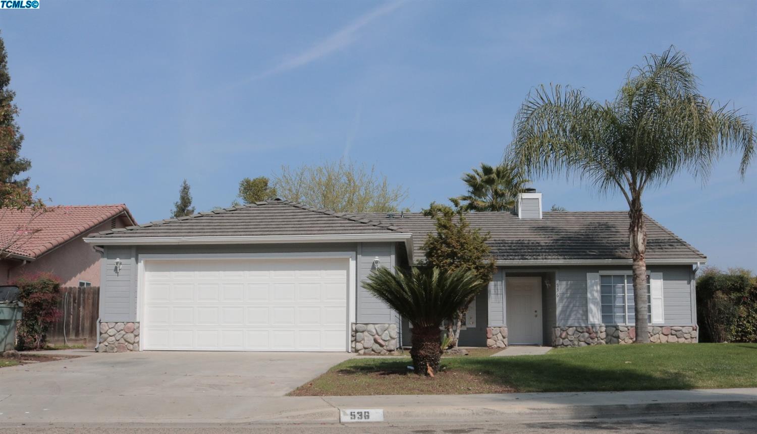 536 East Dove Court, Visalia, CA 93292