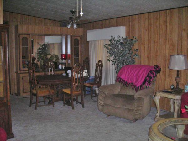 Royal Palms Mobile Park724 Underwood CourtBakersfield, CA 93301