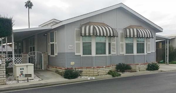 Royal Palms Mobile Park717 43rd StBakersfield, CA 93301