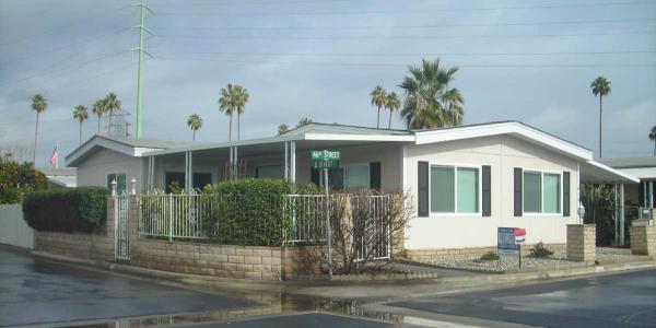 Royal Palms Mobile Park616 46th StreetBakersfield, CA 93301