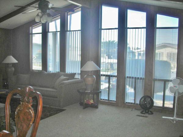 Royal Palms Mobile Park4404 CamelotBakersfield, CA 93301