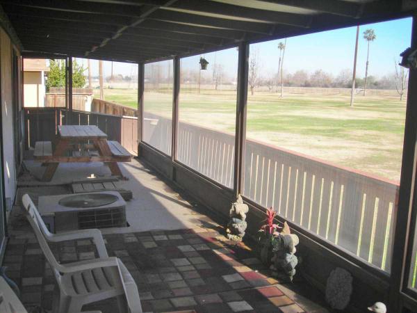 Royal Palms Mobile Park4404 CamelotBakersfield, CA 93301