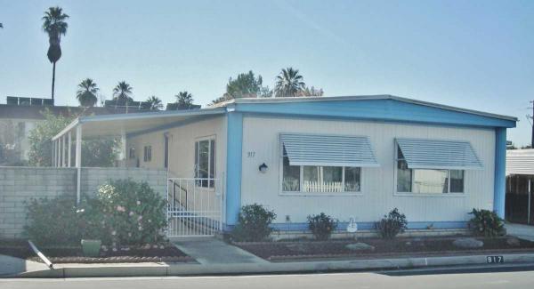 Royal Palms Mobile Park917 Crown AveBakersfield, CA 93301