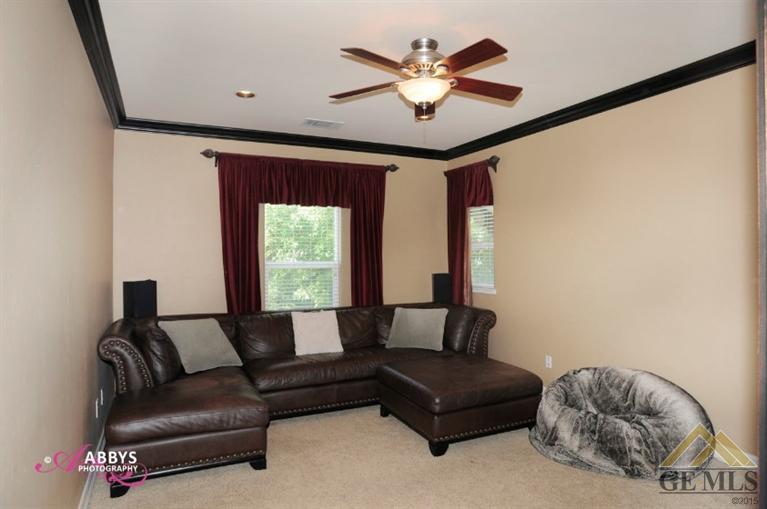 2301 B Street, Bakersfield, CA 93301