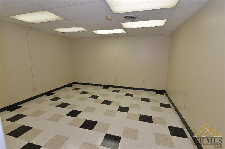 3737 San Dimas Street, Bakersfield, CA 93301