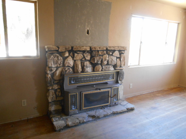 704 Stephens DriveBakersfield, CA, 93304Kern County