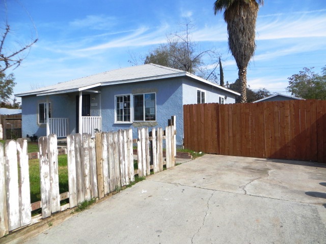 1103 Sterling RdBakersfield, CA, 93306Kern County