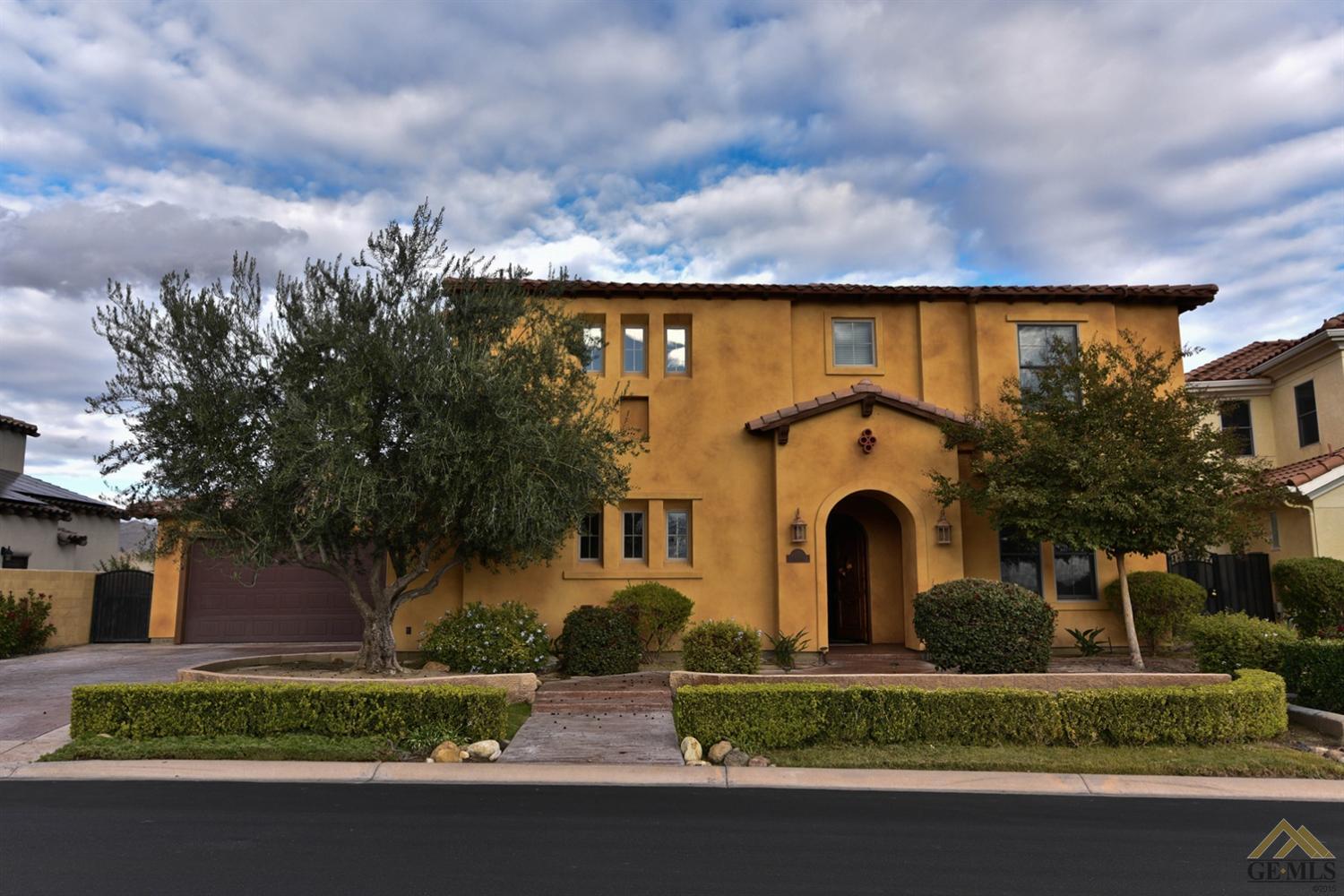 5405 Via Venezia, Bakersfield, United States 93306