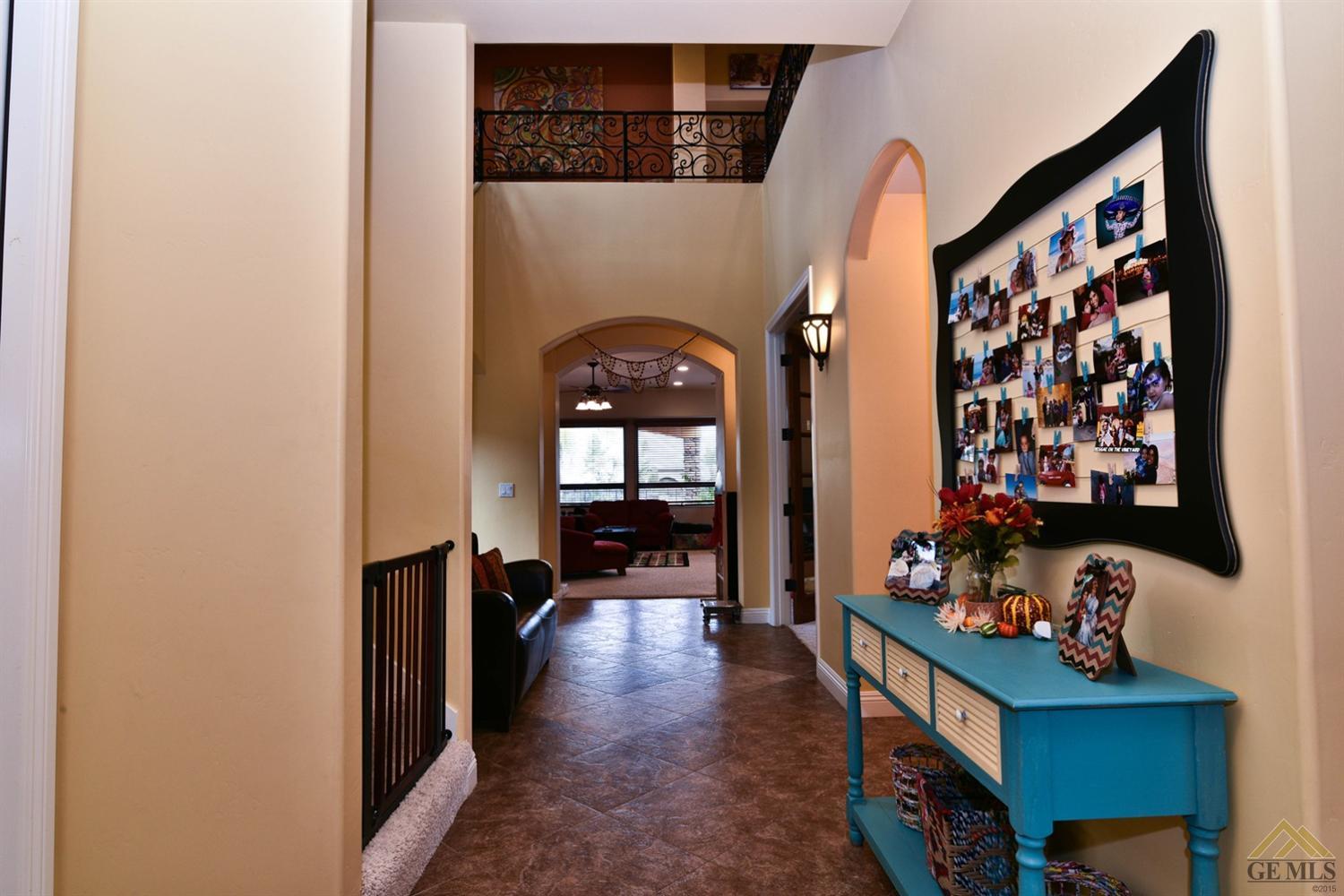 5405 Via Venezia, Bakersfield, United States 93306