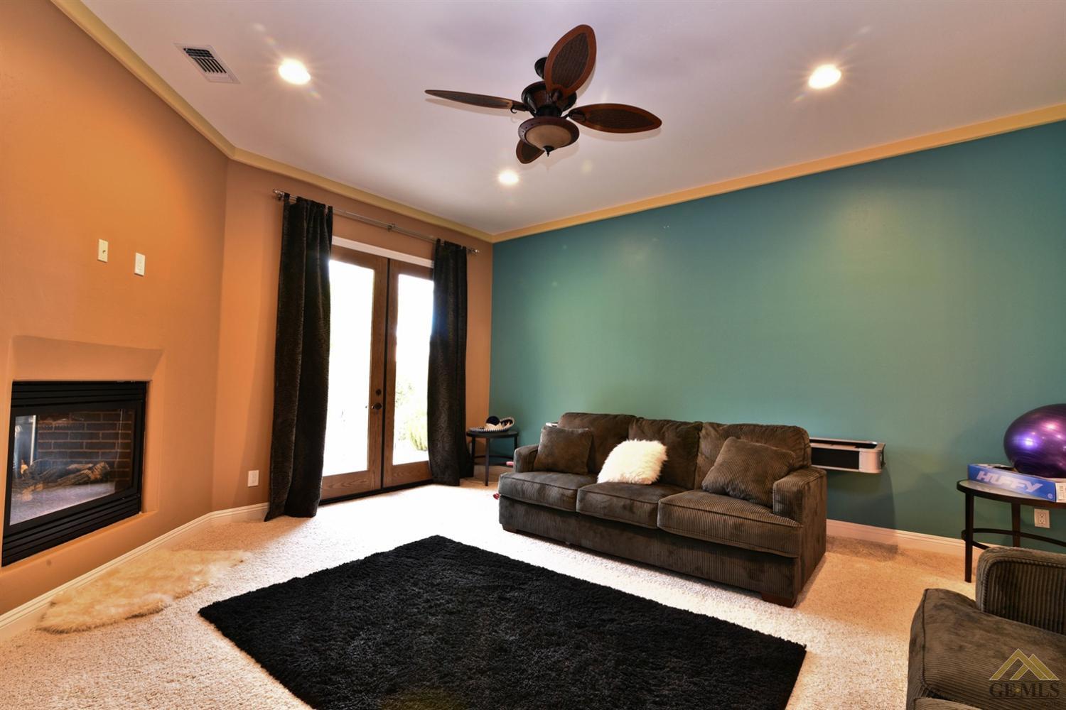 5405 Via Venezia, Bakersfield, United States 93306