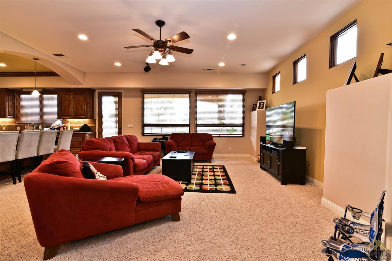 5405 Via Venezia, Bakersfield, United States 93306
