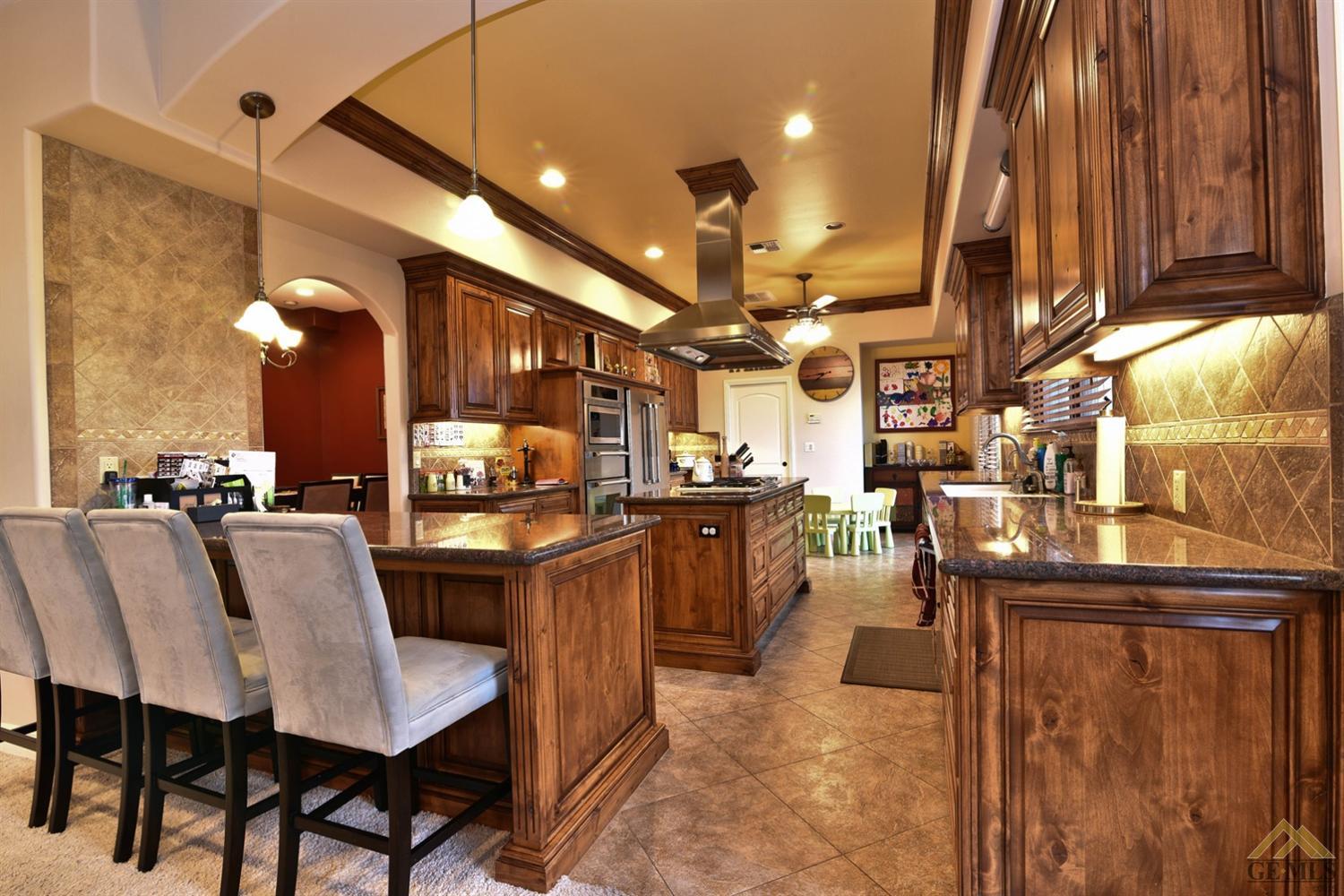 5405 Via Venezia, Bakersfield, United States 93306
