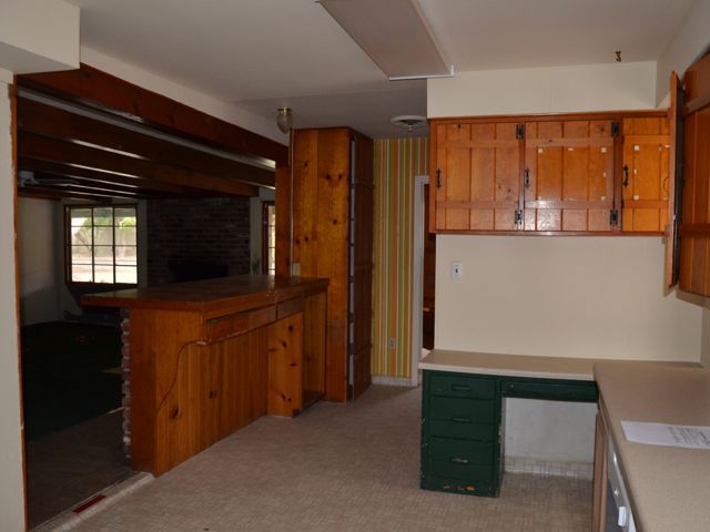 1744 Los Robles DrBakersfield, CA, 93306Kern County