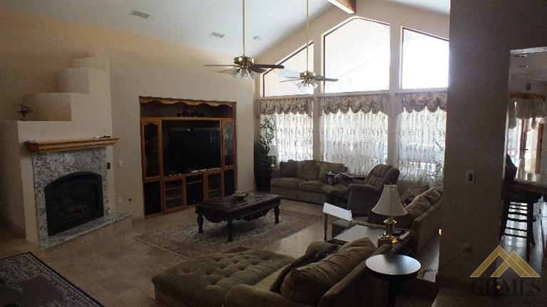 12761 Lene Place, Bakersfield, CA 93306