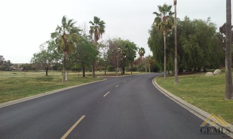 15103 Via Messina Drive, Bakersfield, United States 93306
