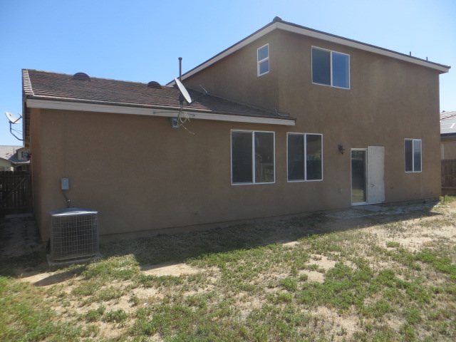 10723 Fieldstone DrBakersfield, CA, 93306Kern County