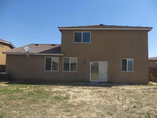 10723 Fieldstone DrBakersfield, CA, 93306Kern County