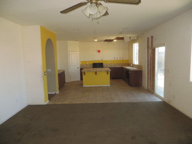 10723 Fieldstone DrBakersfield, CA, 93306Kern County