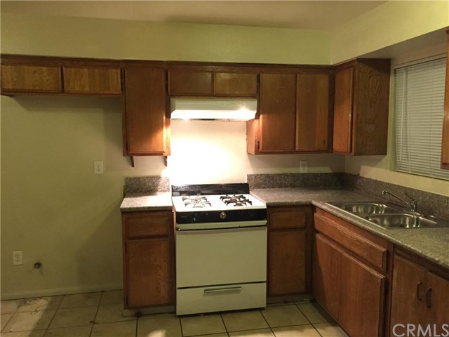 908 Cannon Avenue, Bakersfield, CA 93307