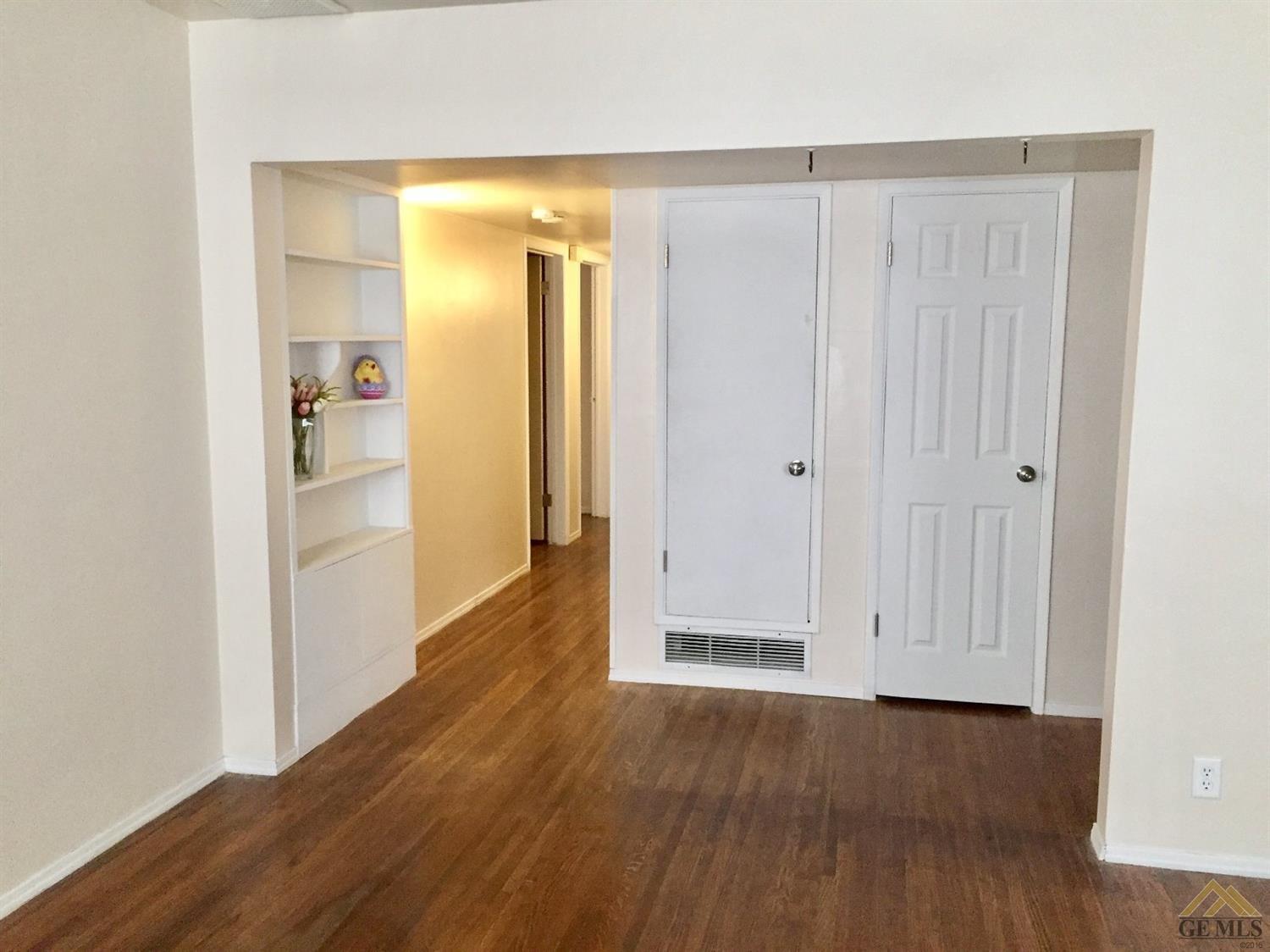 2709 Manor Street, Bakersfield, CA 93308