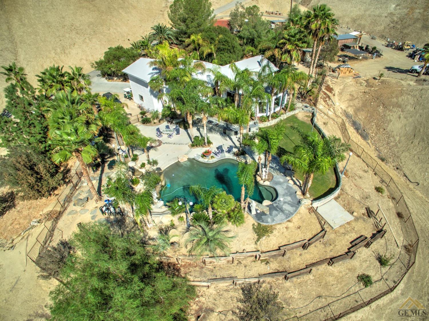 10700 Creekside Drive, Bakersfield, CA 93308