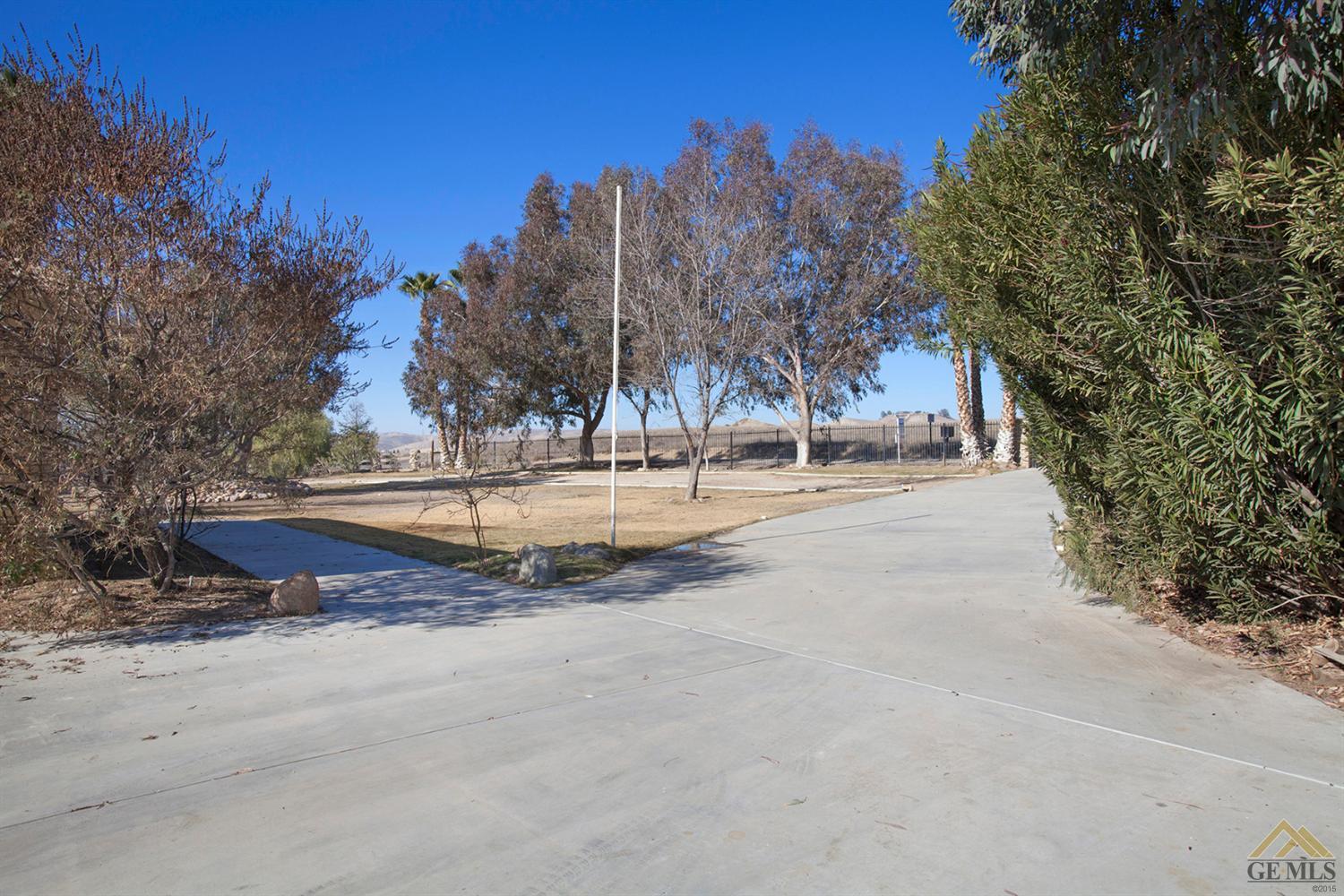 9633 Round Mountain Road, Bakersfield, United States 93308