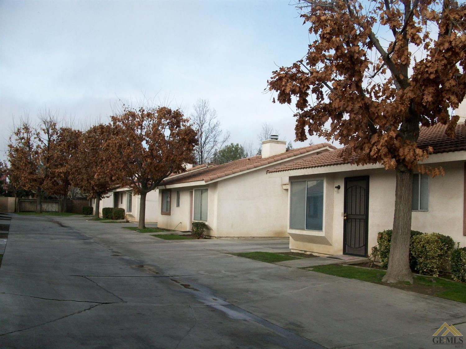 2726 Gosford Road, Bakersfield, United States 93309