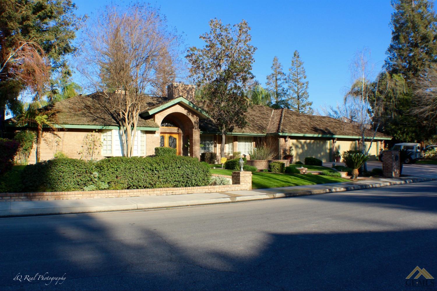 1601 Calle Castana, Bakersfield, CA 93309