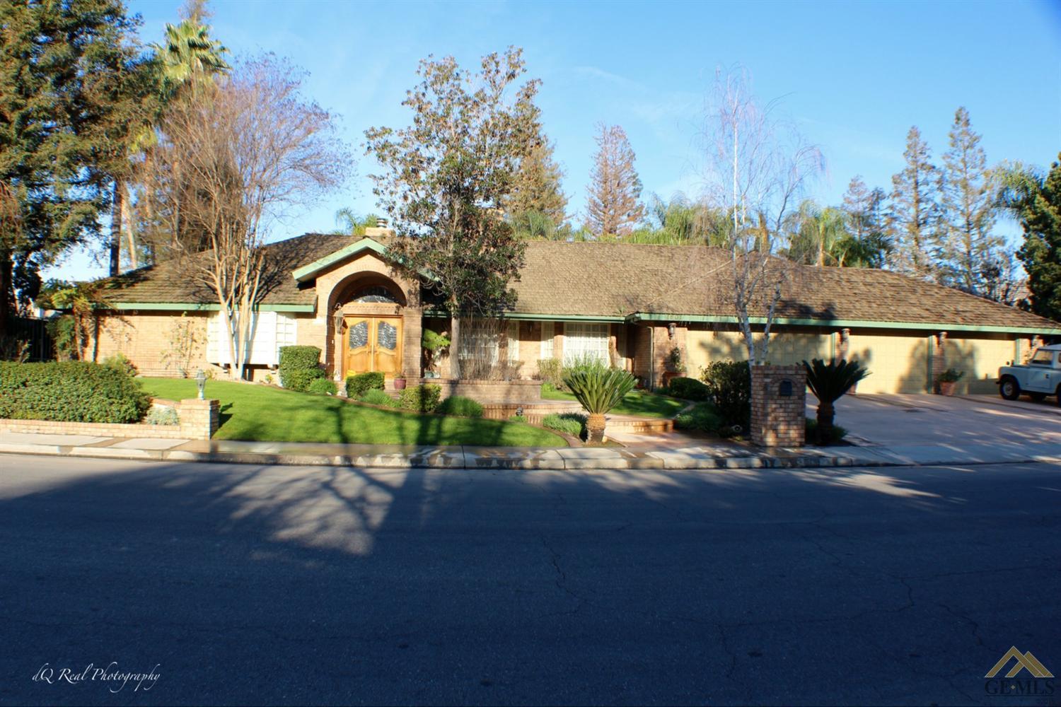 1601 Calle Castana, Bakersfield, CA 93309