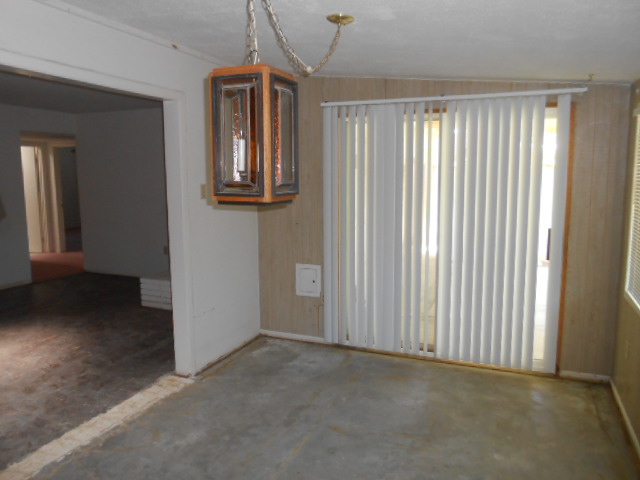 1124 River Oaks DriveBakersfield, CA, 93309Kern County