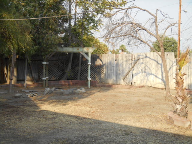 2206 Hasti Acres DrBakersfield, CA, 93309Kern County